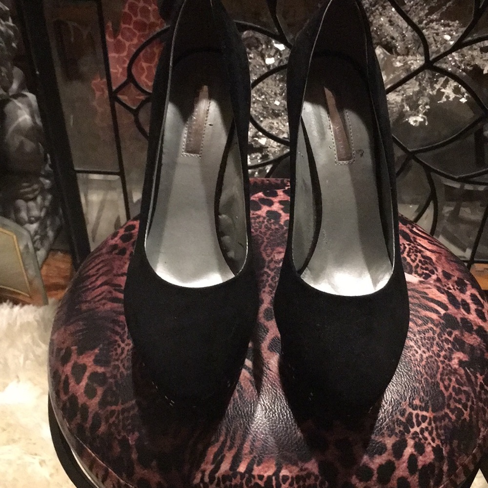 Classy heels.